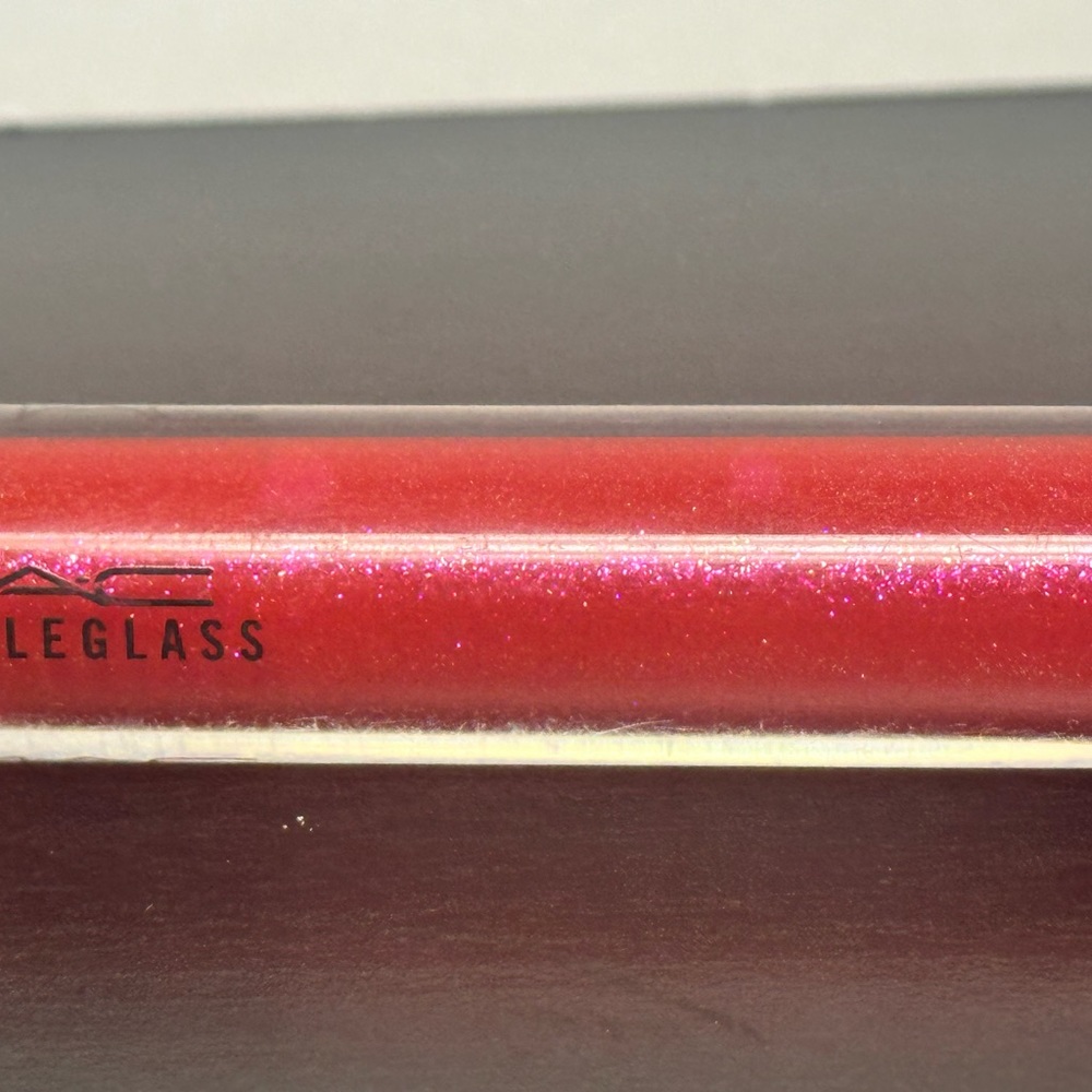 MAC DAZZLEGLASS Rue D’ Rouge Discontinued! - Picture 2 of 3